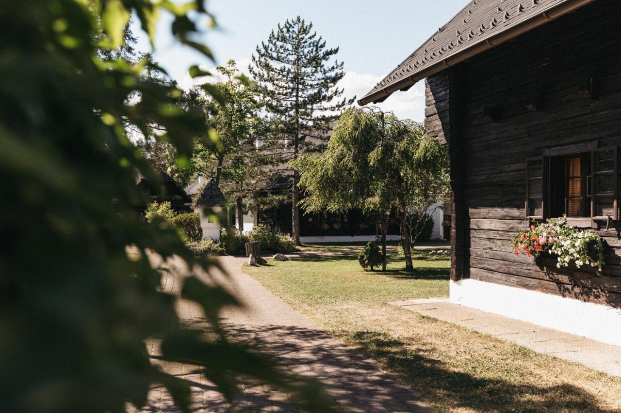 Naturel Hoteldorf Seeleitn Faak am See Zewnętrze zdjęcie